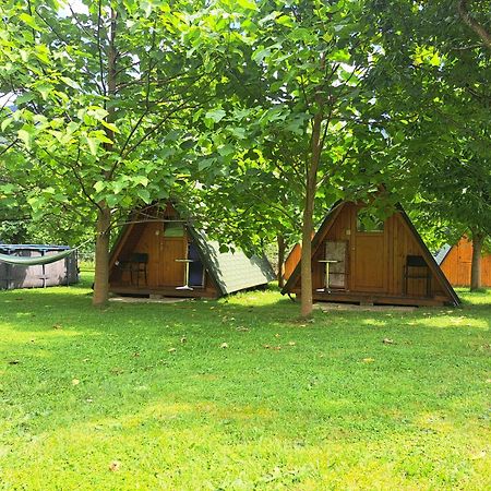 Готель Glamping Hiske Petrin Толмин Екстер'єр фото