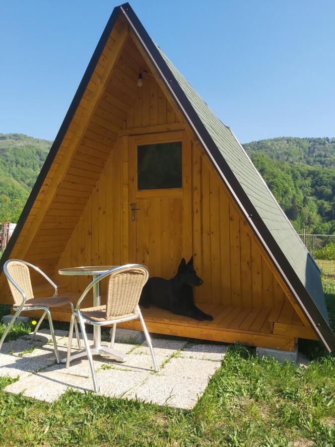 Готель Glamping Hiske Petrin Толмин Екстер'єр фото