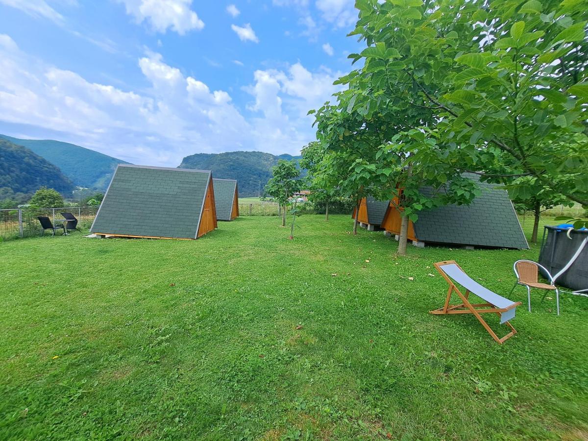 Готель Glamping Hiske Petrin Толмин Екстер'єр фото