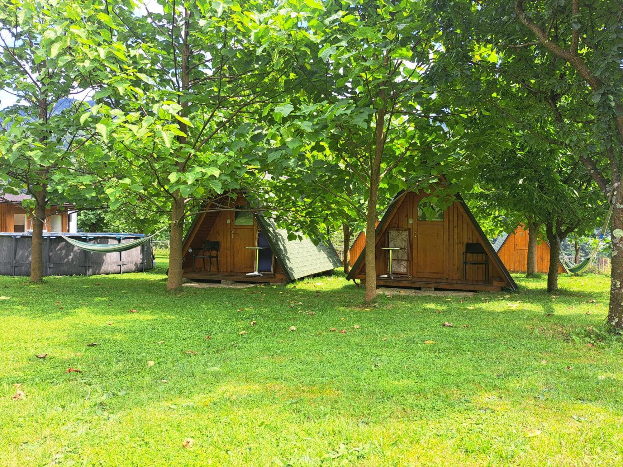 Готель Glamping Hiske Petrin Толмин Екстер'єр фото